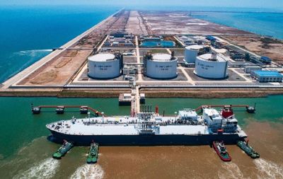 三山迎来里程碑 国内首座LNG内河接收站开建，城市基建投资迈向绿色未来